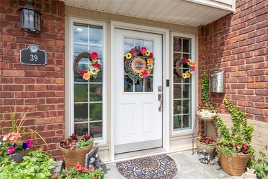 Beautifully renovated Split Level homes in the sought-after - photo 4