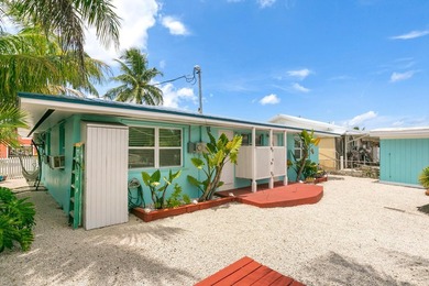 Waterfront Duplex with Income Potential in Big Pine Key! Live - photo 47