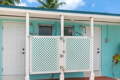Waterfront Duplex with Income Potential in Big Pine Key! Live - photo 48