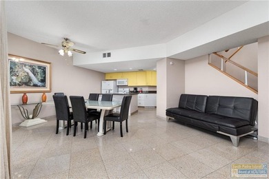 Experience coastal living at Sunchase IV in this spacious - photo 4