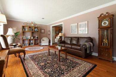You will fall in love with this well-maintained home in Kenwood - photo 6