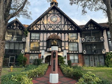 Lake Condo For Sale in Lauderhill, Florida