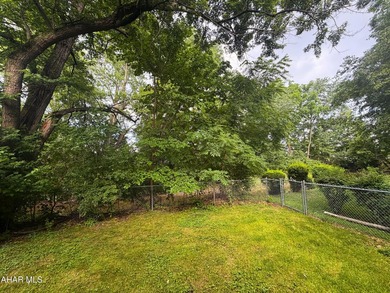 Welcome home to this move-in ready, low-maintenance 2-bedroom, 1 - photo 21