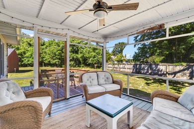 Beautiful refurbed home. Great location only 3 miles to Yankee - photo 22