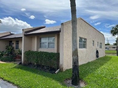 Corner 2/2 Villa. Update this unit to your own specifications - photo 3