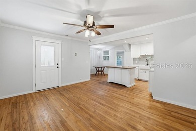 Charming Pigeon Point Cottage! Nestled in one of Beaufort's most - photo 8