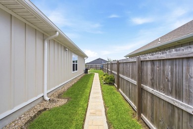 Welcome home to one of the area's most impressive newer - photo 4