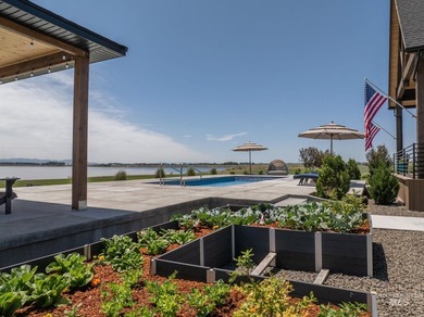 Lakeside luxury meets self sustaining lifestyle! Enjoy luxury - photo 48