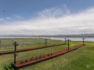 Lakeside luxury meets self sustaining lifestyle! Enjoy luxury - photo 49