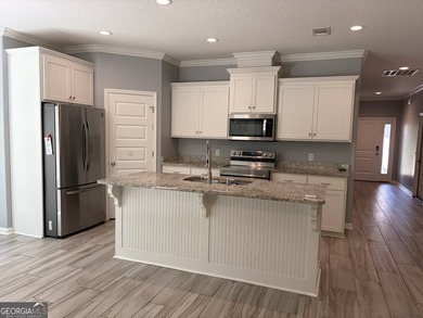 WOW! Fabulous home is ready for new buyer(s)! A true end unit! - photo 6
