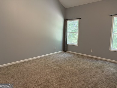 WOW! Fabulous home is ready for new buyer(s)! A true end unit! - photo 10