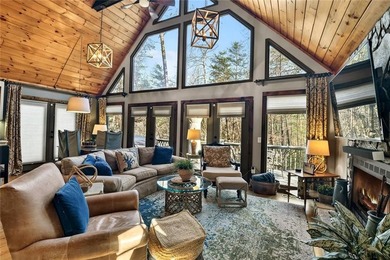 This retreat is the perfect mountain getaway. This remodeled - photo 5