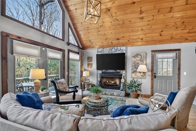 This retreat is the perfect mountain getaway. This remodeled - photo 6