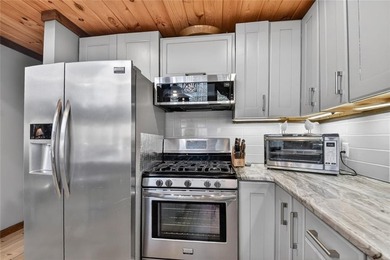 This retreat is the perfect mountain getaway. This remodeled - photo 10
