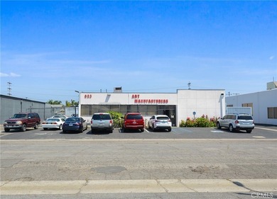 Excellent income potential for this 9600 square foot M1 zoned - photo 2