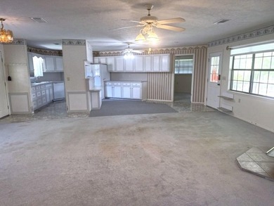 WATERFRONT home on the S. end of Toledo Bend Lake? W/ gentle - photo 9