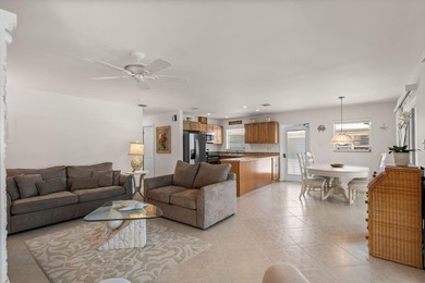 Rare canal-front duplex on Duck Key's prestigious Indies Canal - photo 11