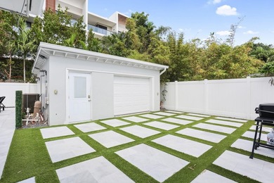 Fourth bedroom is a detached guest house/suite and does not - photo 18