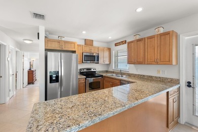 Rare canal-front duplex on Duck Key's prestigious Indies Canal - photo 19