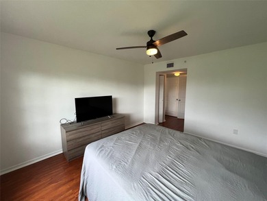 NO RESTRICTIONS...HUGE 3 BEDROOMS 2 BATHS..E SEE IT NOW...ALL - photo 23