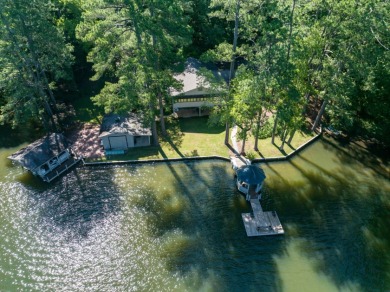 Spacious Waterfront Home - photo 2