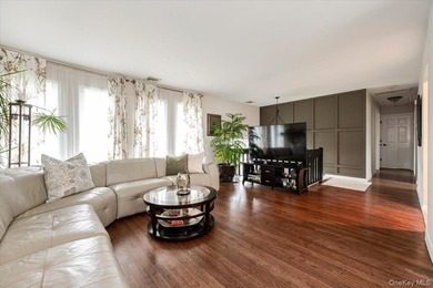 Located in the exclusive Madison section of Oceanside, this - photo 4