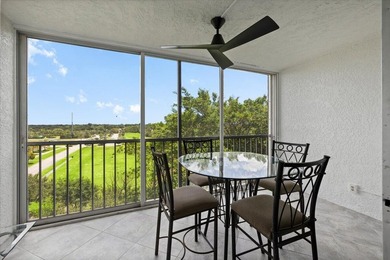 Welcome to your dream penthouse condo in the heart of Deerfield - photo 17