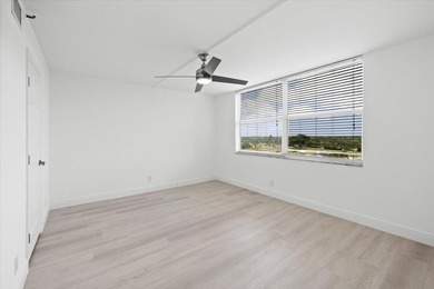 Welcome to your dream penthouse condo in the heart of Deerfield - photo 19