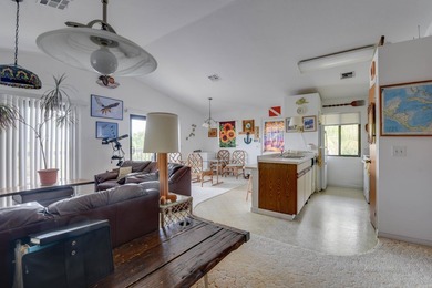 Excellent Investment Opportunity! Classic waterfront home in - photo 6