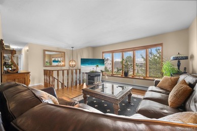 MASSAPEQUA SHORES - SOUTH OF MERRICK ROAD Beautiful High Ranch - photo 2