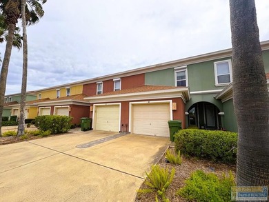 Great channel front home & neighborhood location with boat lift - photo 4