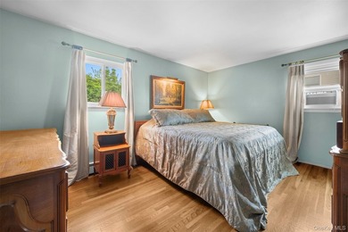 MASSAPEQUA SHORES - SOUTH OF MERRICK ROAD Beautiful High Ranch - photo 5