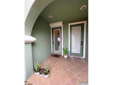 Great channel front home & neighborhood location with boat lift - photo 6