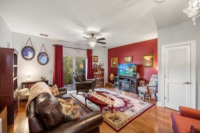 Beautifully updated townhome in the heart of Freeport. This - photo 11