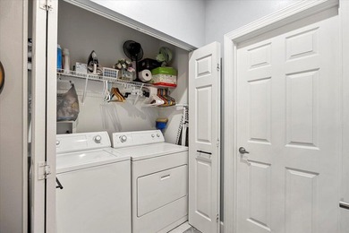 Beautifully updated townhome in the heart of Freeport. This - photo 23