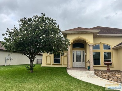 Welcome to this nicely maintained 2,000+ sq ft home offering the - photo 2