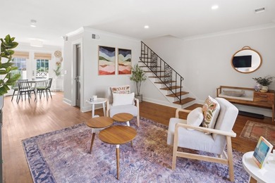 HARLESTON VILLAGE PIED-A-TERRE! Imagine living in the heart of - photo 3