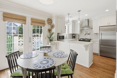 HARLESTON VILLAGE PIED-A-TERRE! Imagine living in the heart of - photo 4