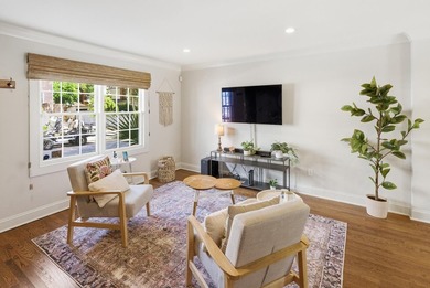 HARLESTON VILLAGE PIED-A-TERRE! Imagine living in the heart of - photo 10
