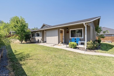 (private lake, pond, creek) Home For Sale in Grants Pass Oregon