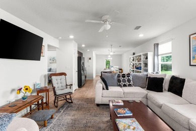 Charming Cottage in Highly Sought-After Hammock Bay! Perfect for - photo 7
