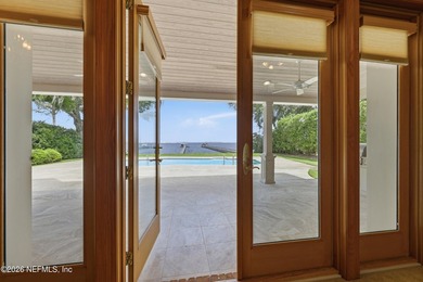 Custom-built in 1983 for a well-known local builder, this - photo 15