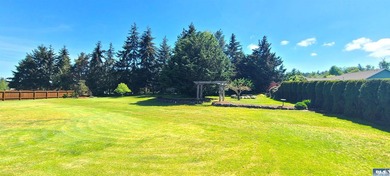 MAGNIFICENT SHOWPIECE! Just moments from all that Sequim has to - photo 15