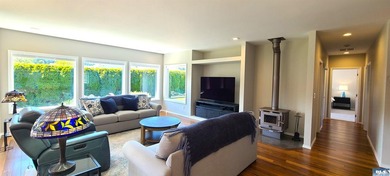 MAGNIFICENT SHOWPIECE! Just moments from all that Sequim has to - photo 18