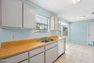 With a little TLC and some *Pin-spiration* this 3 bedroom 2 - photo 23