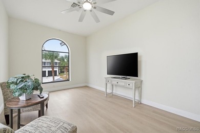 A sense of calm and refinement defines this exceptional - photo 31