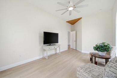 A sense of calm and refinement defines this exceptional - photo 32