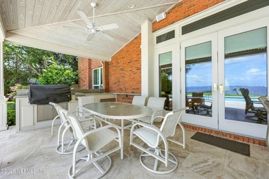 Custom-built in 1983 for a well-known local builder, this - photo 33