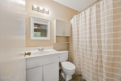 With a little TLC and some *Pin-spiration* this 3 bedroom 2 - photo 34