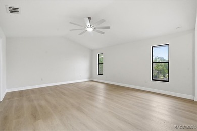 A sense of calm and refinement defines this exceptional - photo 36